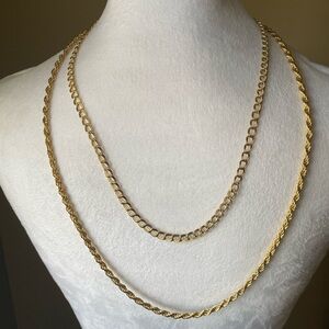 EUC Bundle/2 Gold Tone Necklaces